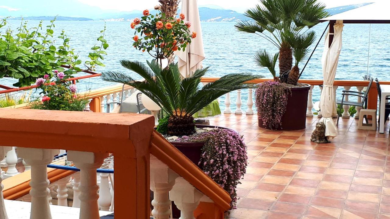 Apartmani Kalinic Bijela Luaran gambar