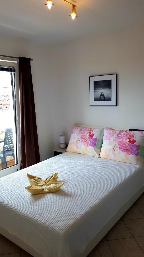 Apartmani Kalinic Bijela Luaran gambar
