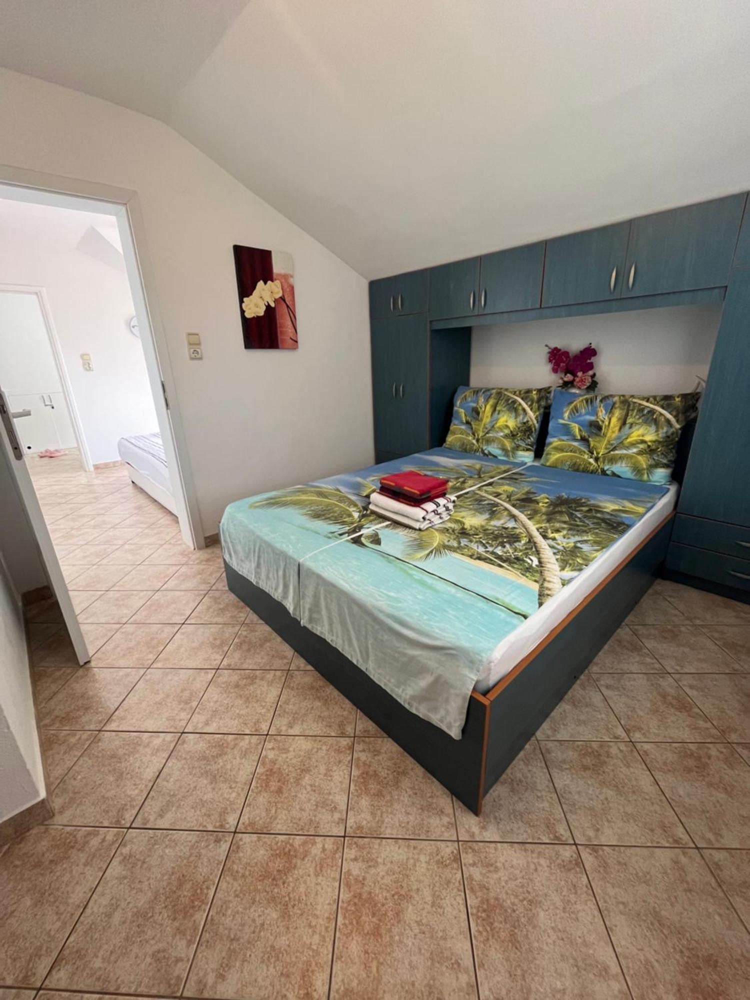 Apartmani Kalinic Bijela Luaran gambar