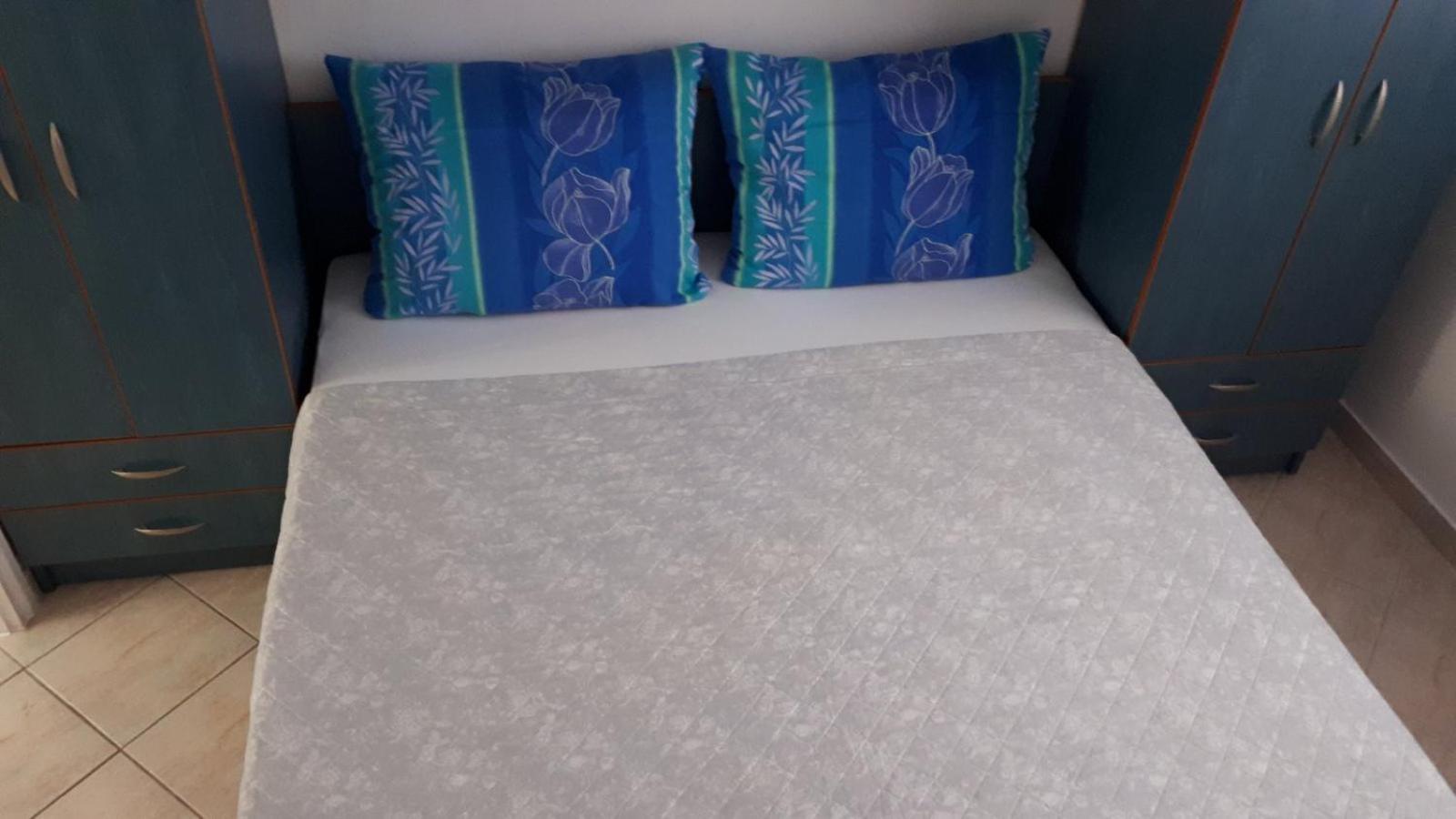 Apartmani Kalinic Bijela Bilik gambar