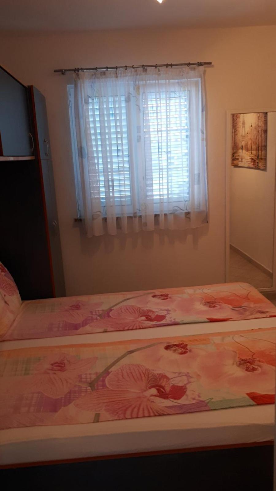 Apartmani Kalinic Bijela Bilik gambar