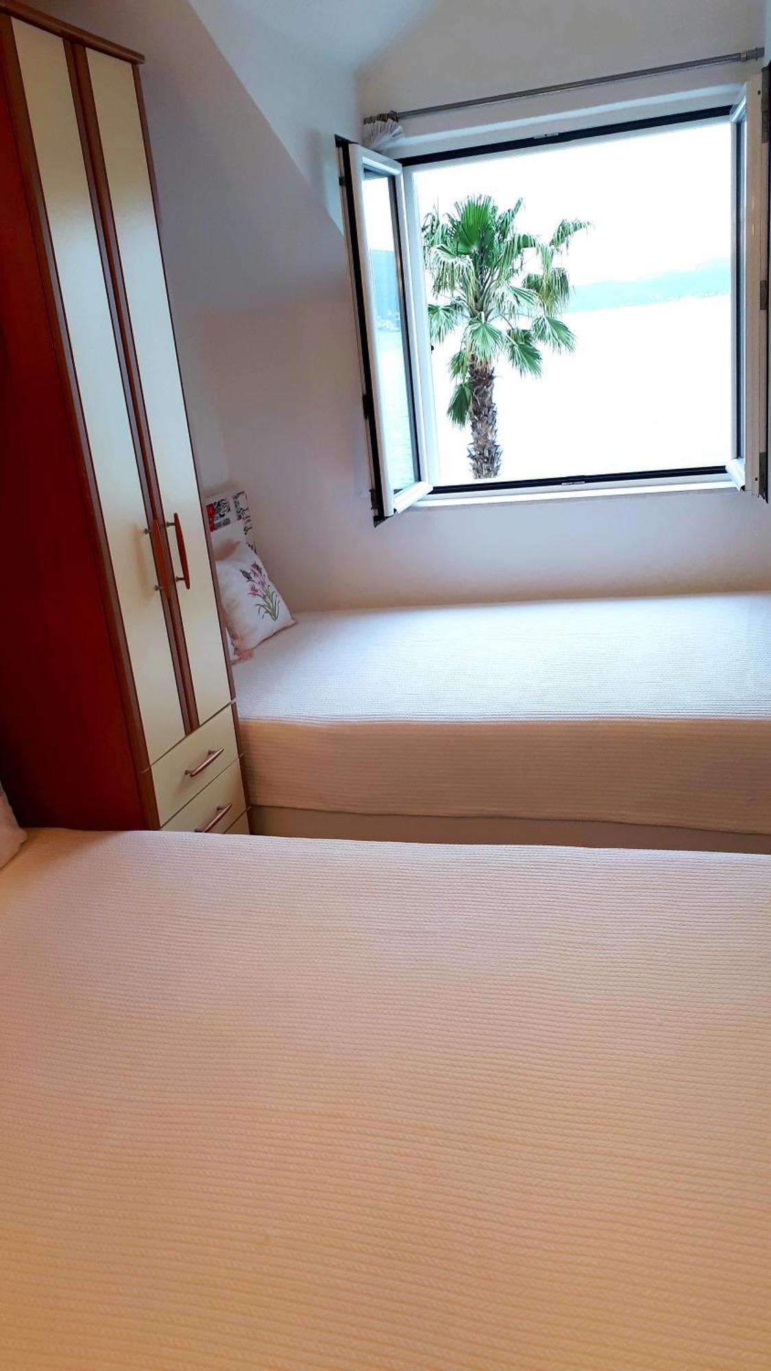 Apartmani Kalinic Bijela Bilik gambar