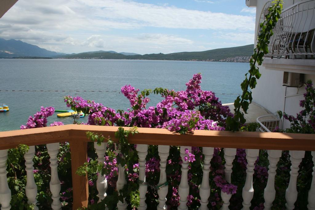 Apartmani Kalinic Bijela Luaran gambar