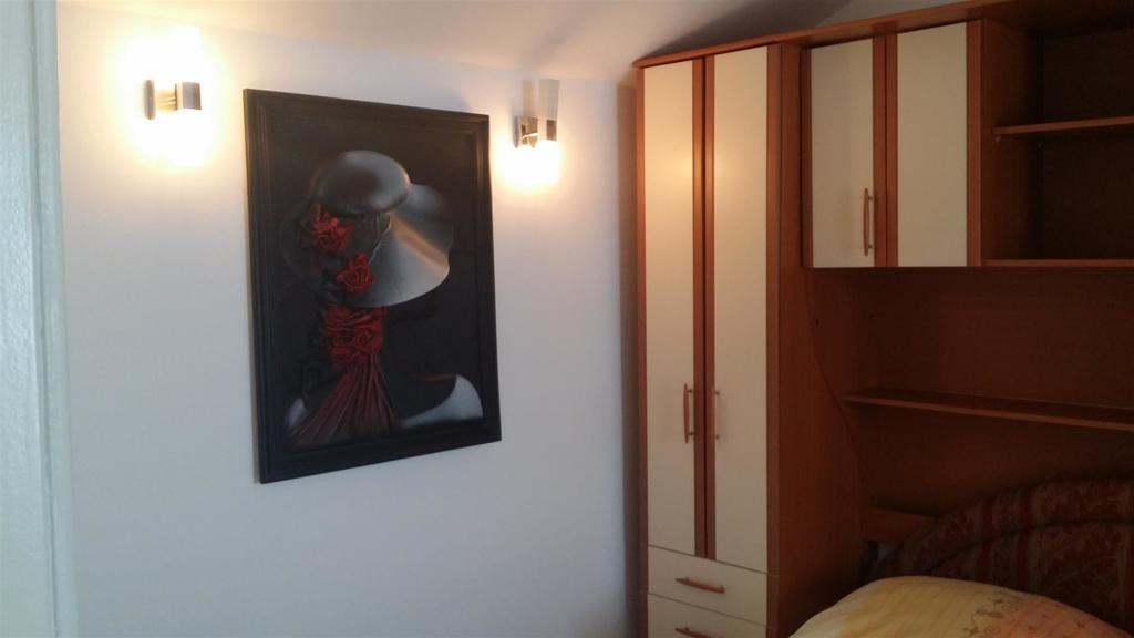 Apartmani Kalinic Bijela Luaran gambar